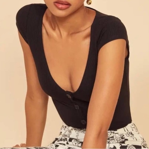 REFORMATION Marten Ribbed Knit Buttoned Bodysuit sz.S - Picture 3 of 11